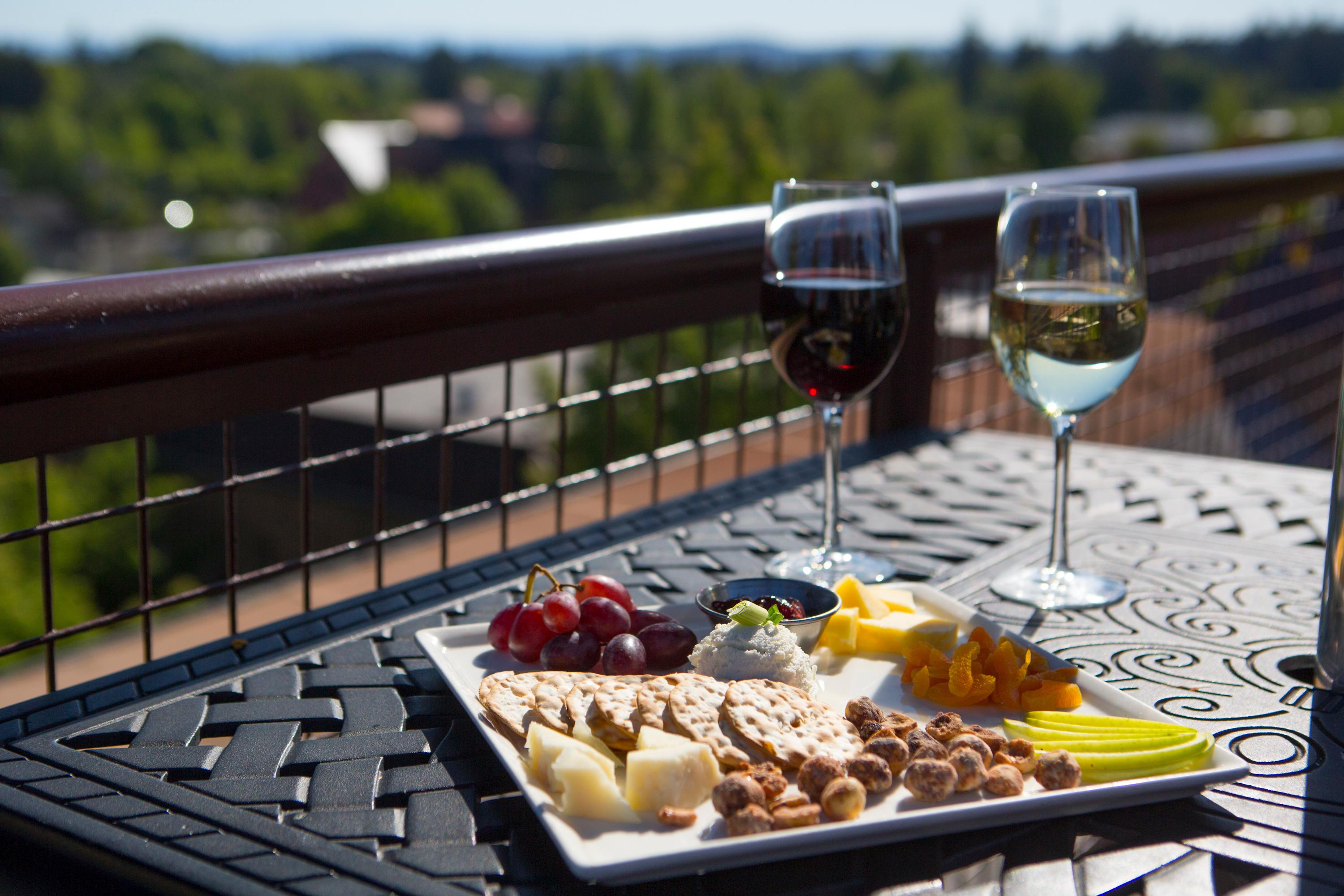 Mcmenamins Hotel Oregon แม็คมินวิลล์ ภายนอก รูปภาพ