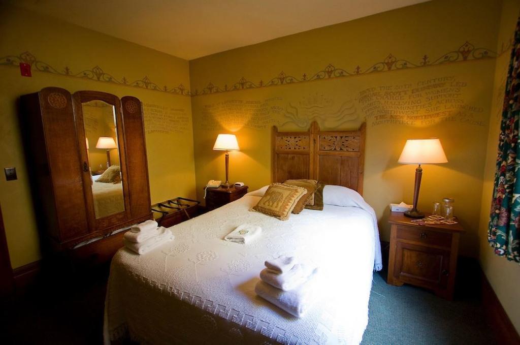 Mcmenamins Hotel Oregon แม็คมินวิลล์ ห้อง รูปภาพ